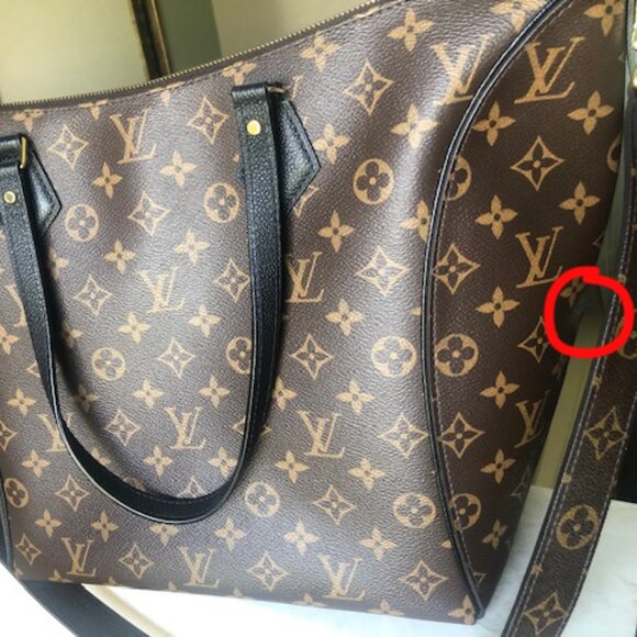 Louis Vuitton Discontinued Monogram Tournelle MM in Noir - Rare - Picture 10 of 12